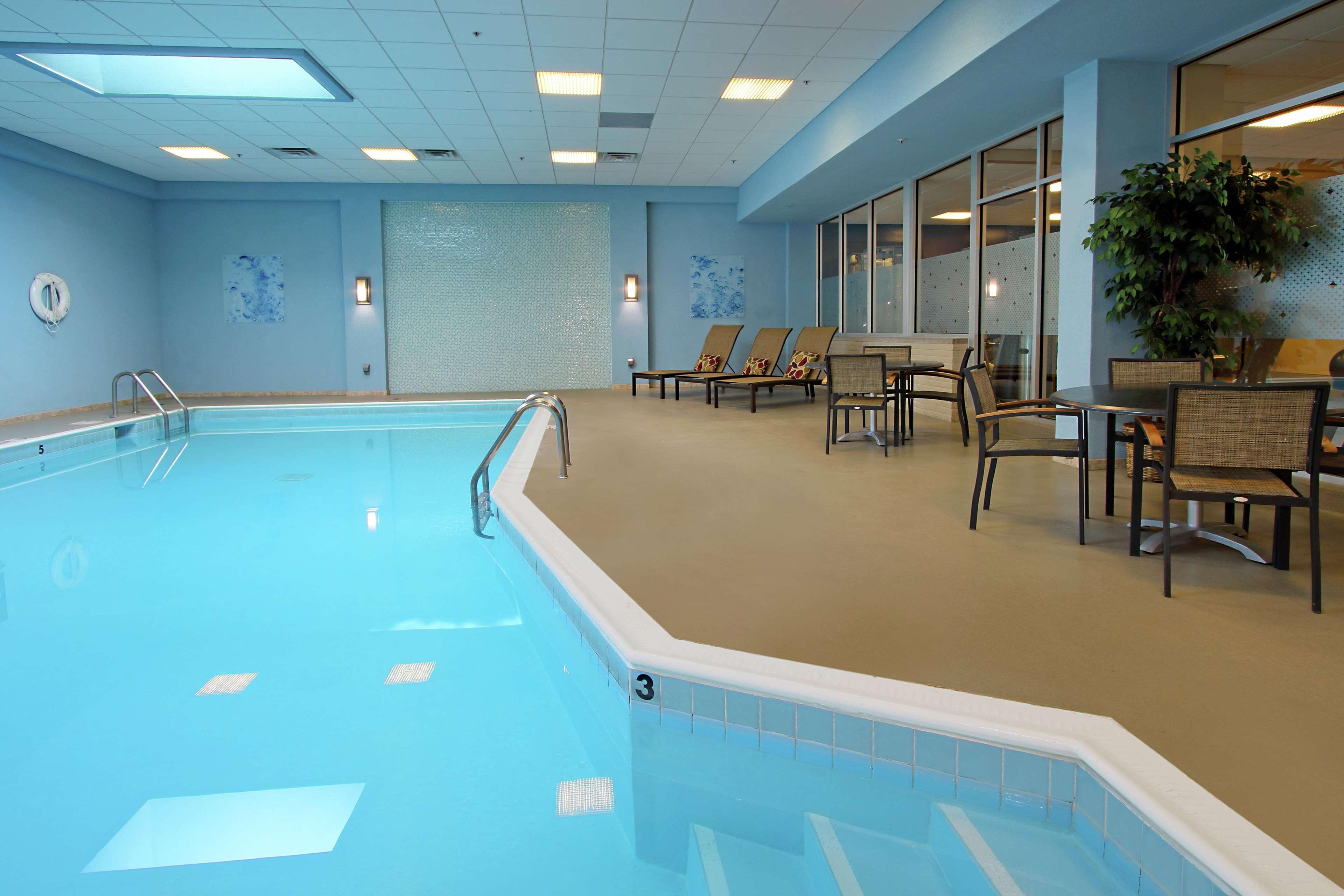 Hotel Doubletree By Hilton Newark Esterno foto