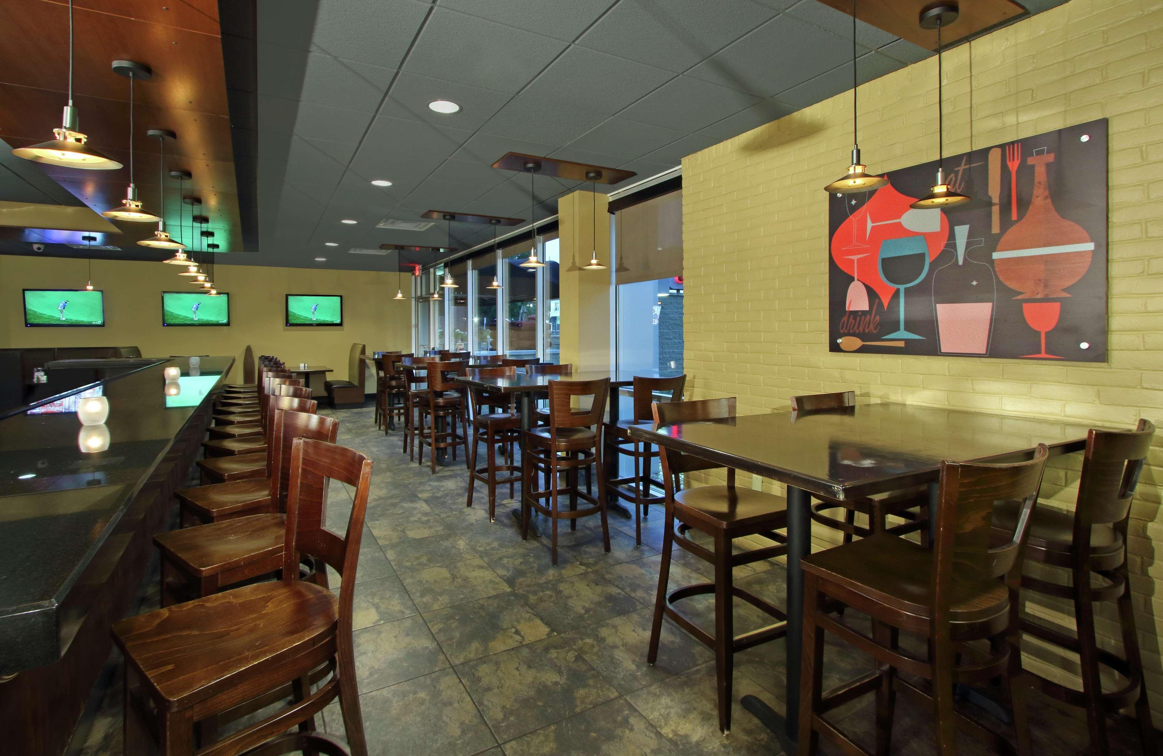 Hotel Doubletree By Hilton Newark Esterno foto
