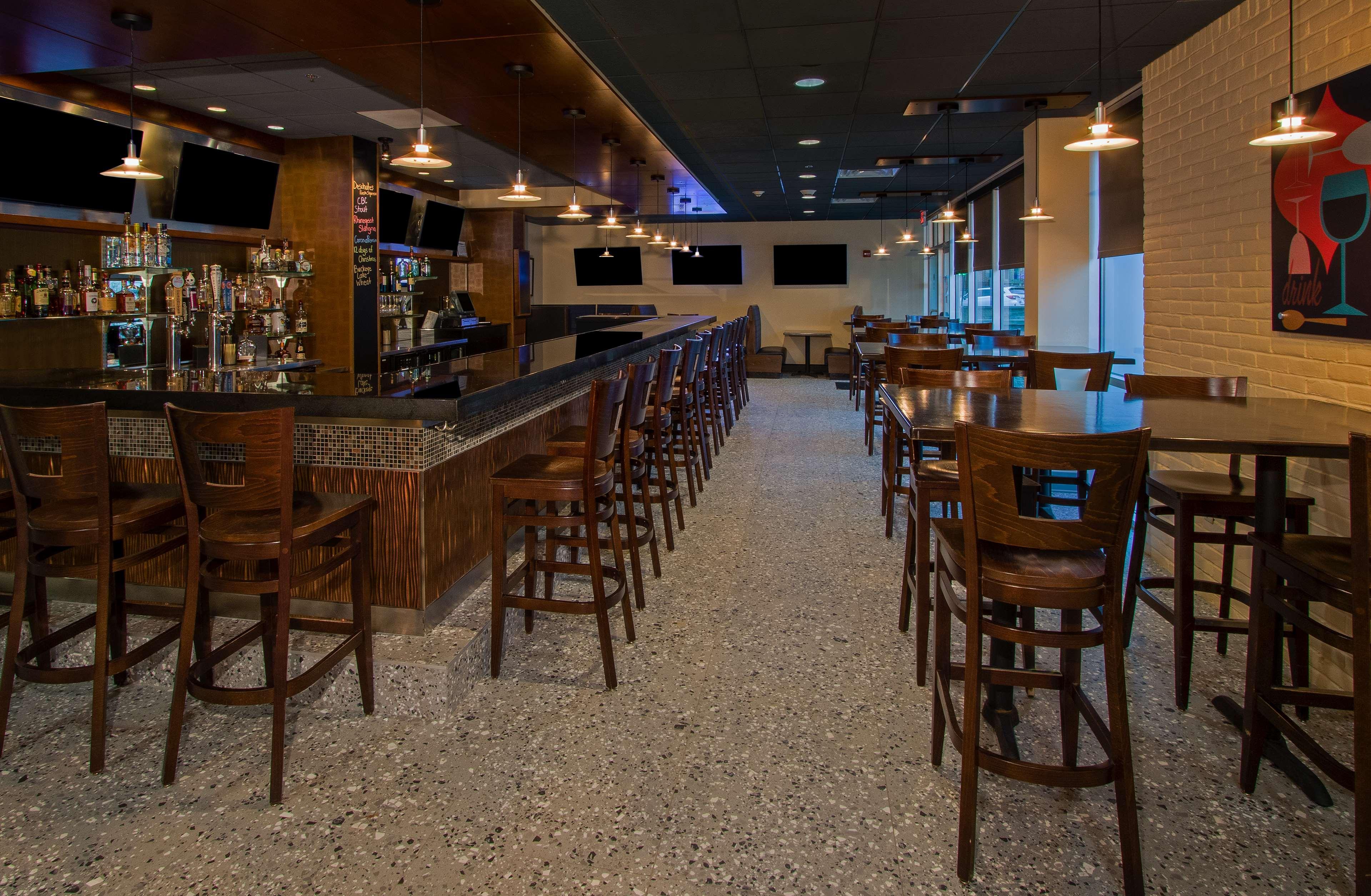 Hotel Doubletree By Hilton Newark Esterno foto